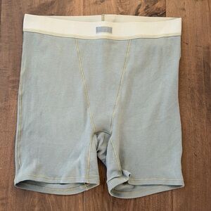 NWT SKIMS grey Boxer Briefs size Large